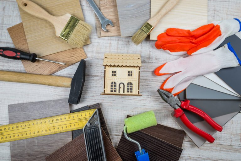 Budget rénovation maison : Évitez les surprises et maîtrisez vos coûts !