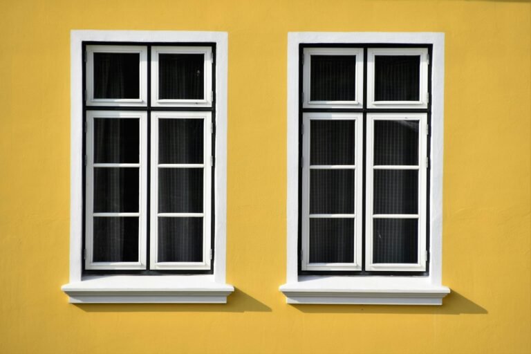Décoration de rebord de fenêtre : les objets tendance