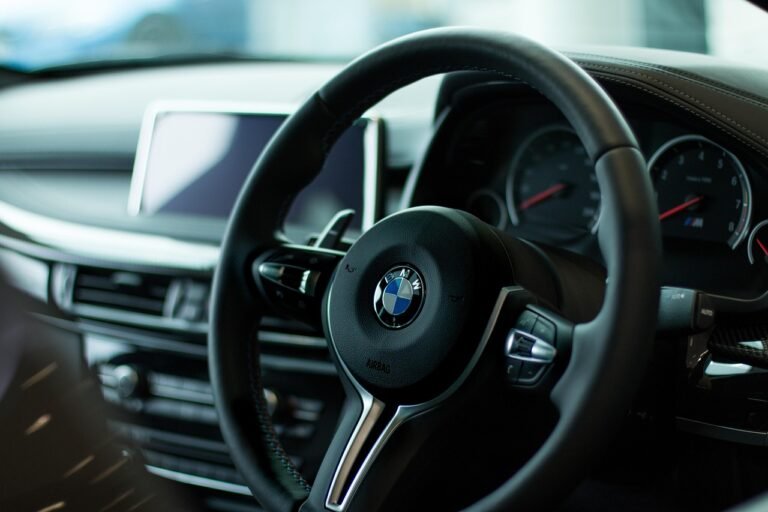 Respirer un air sain en voiture : les bons gestes pour entretenir votre clim